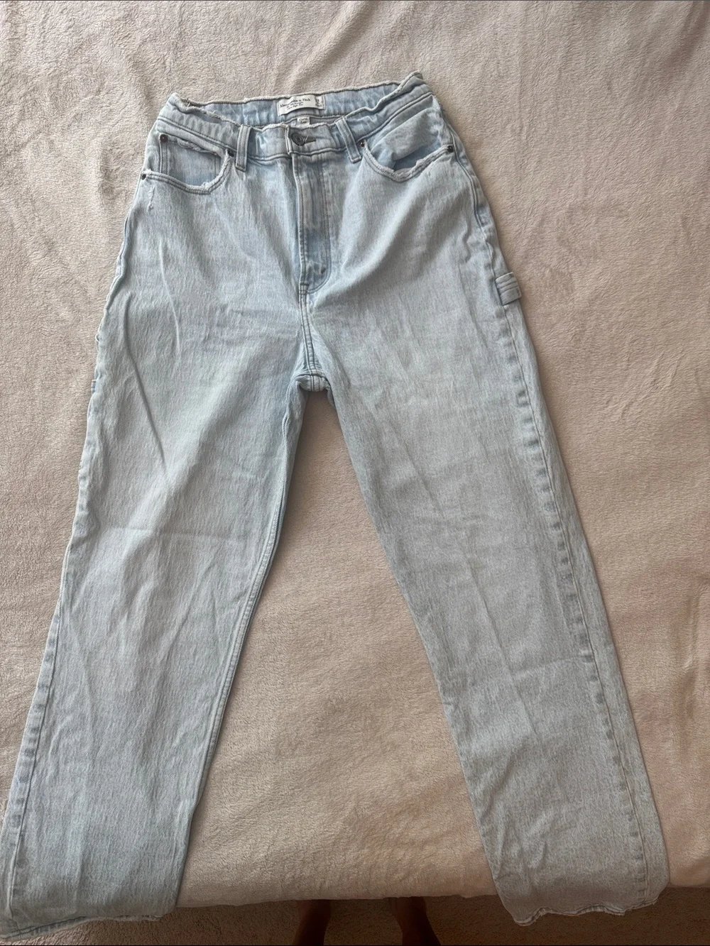 Abercrombie & Fitch Light Wash High-Rise Jeans - Pale Blue